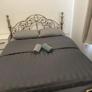 Rahal Homestay Ilford