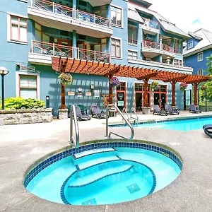 Alpenglow Two Bedroom With Private Hot Tub By Mva Apartment